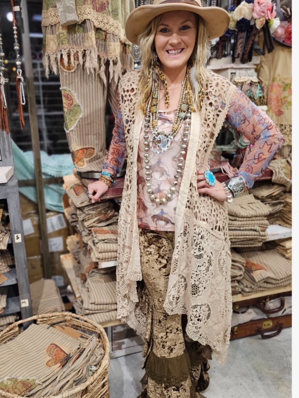 🎉 A RARE BIRD “ MAGDALENA  “ A RARE BIRD HAND MADE LACE DUSTER CARDIGAN 48